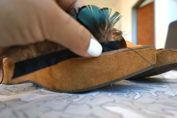 Feather sandal DIY tutorial